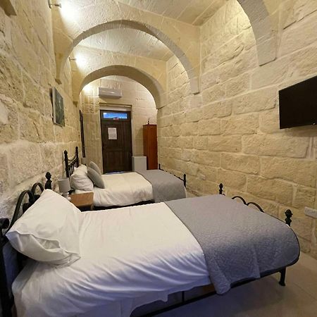 Xagħra The Cloisters Bed And Breakfast מראה חיצוני תמונה