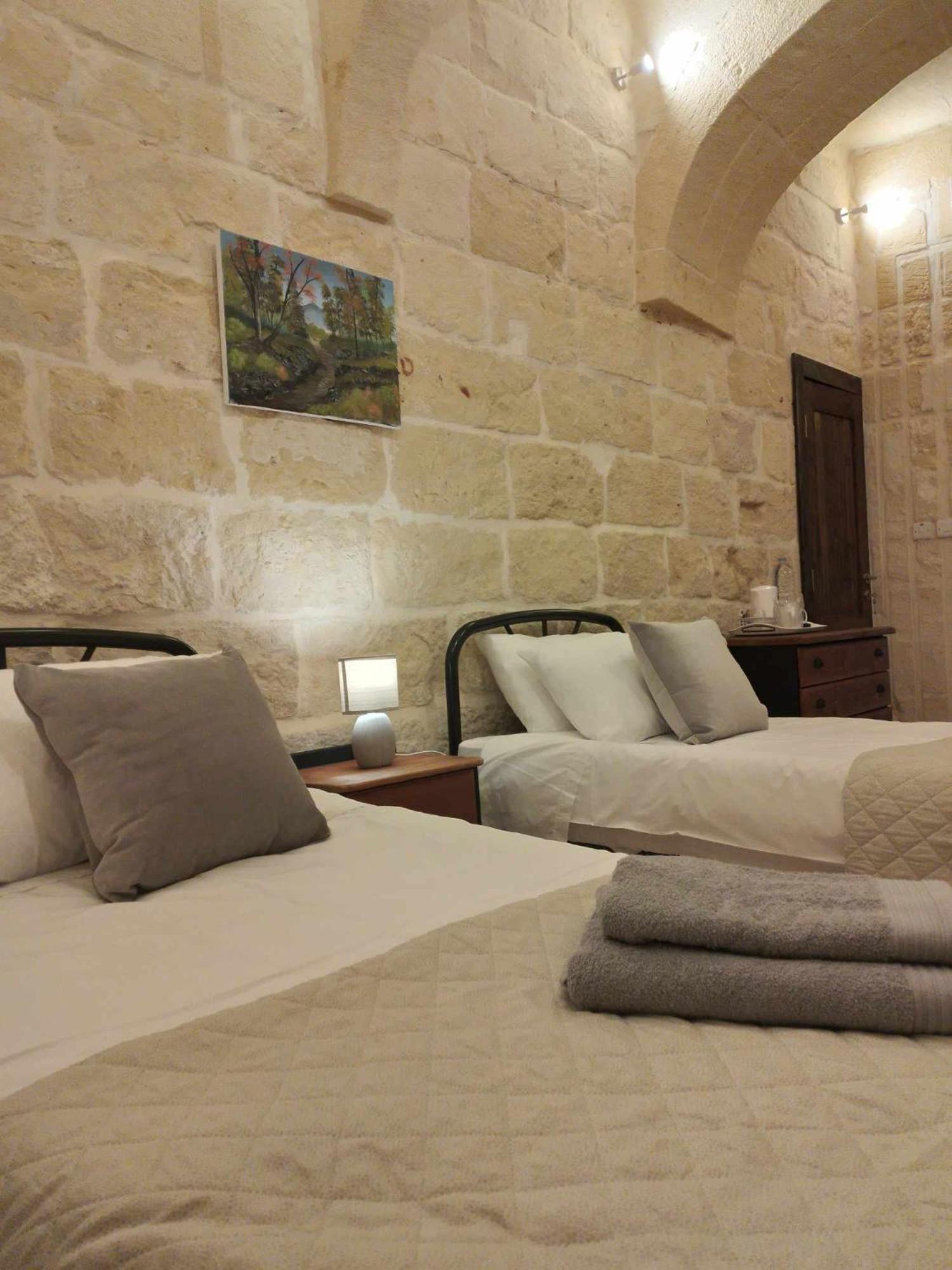 Xagħra The Cloisters Bed And Breakfast מראה חיצוני תמונה