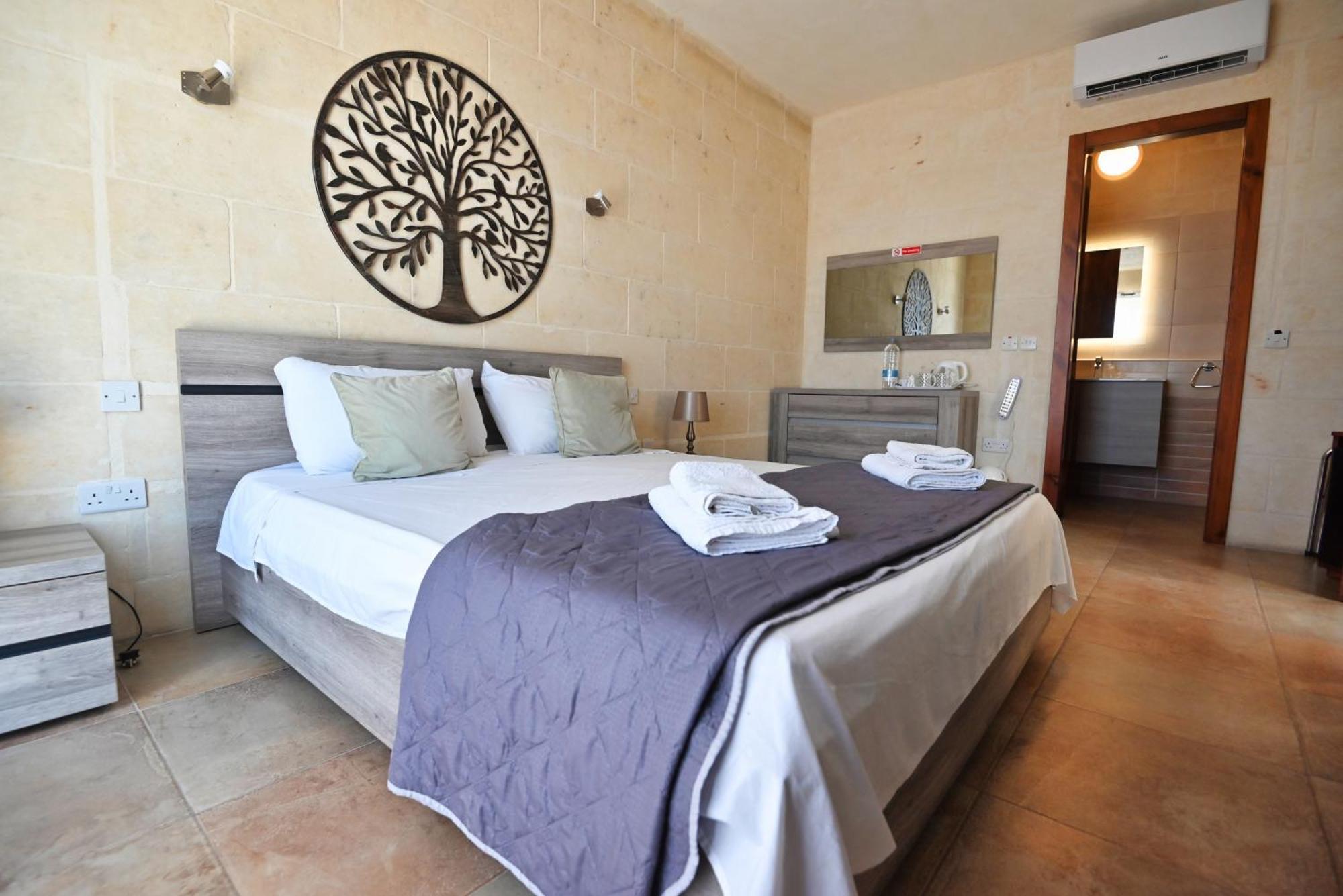 Xagħra The Cloisters Bed And Breakfast מראה חיצוני תמונה