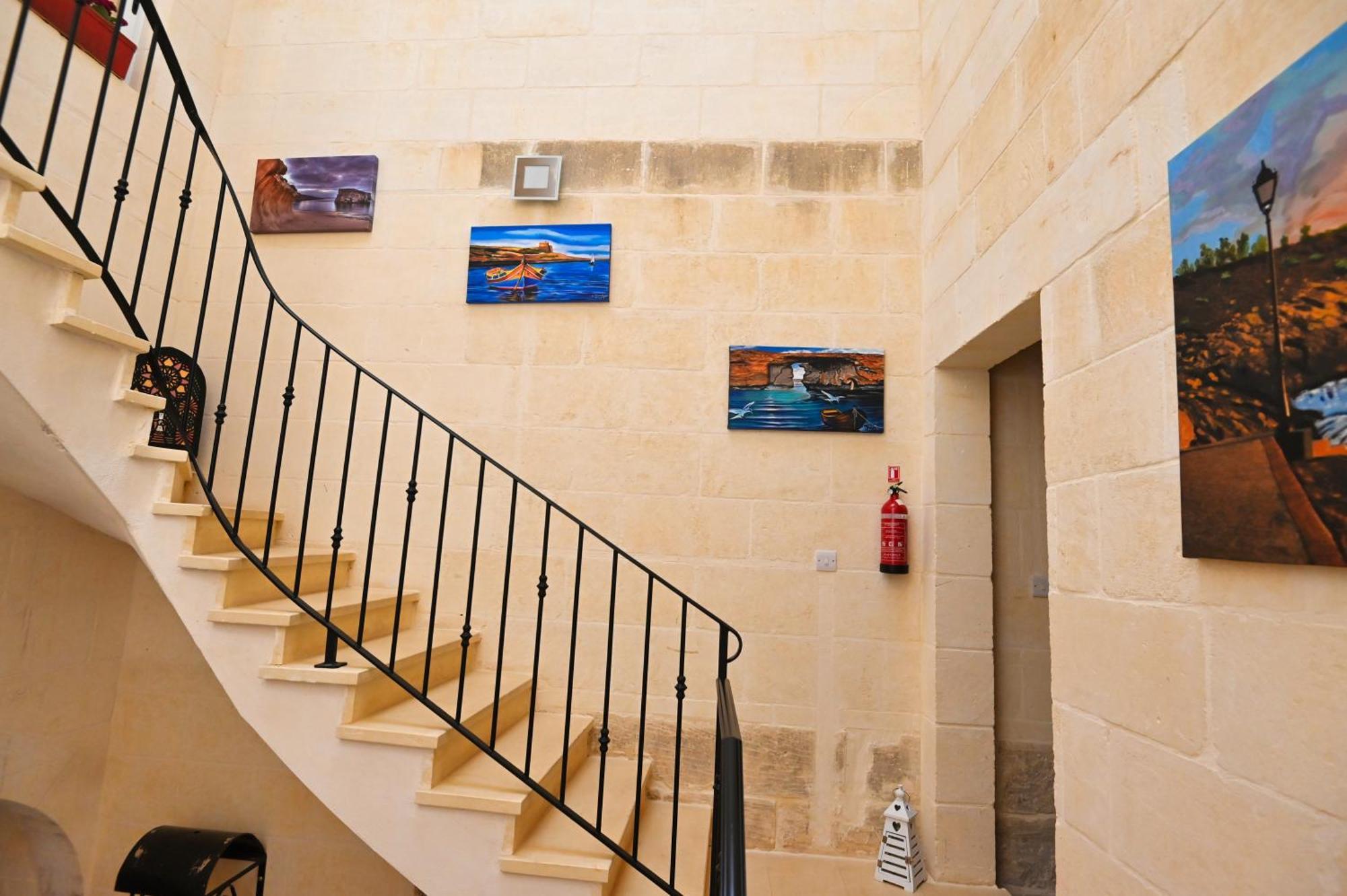 Xagħra The Cloisters Bed And Breakfast מראה חיצוני תמונה