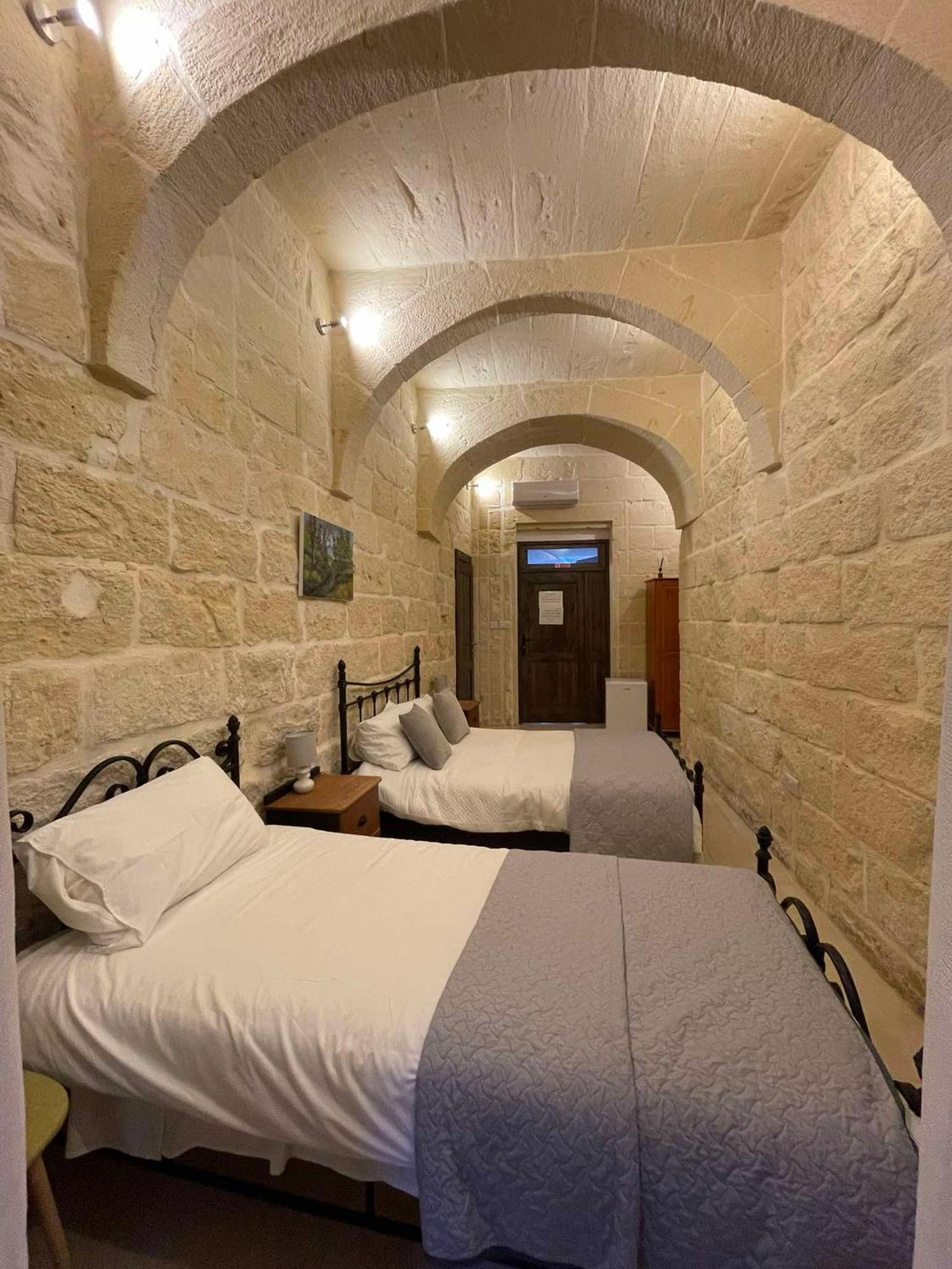 Xagħra The Cloisters Bed And Breakfast מראה חיצוני תמונה